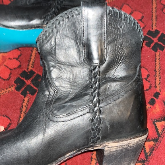 Brand new! Lane shorties boots. Cowboy style boots - Picture 3 of 8